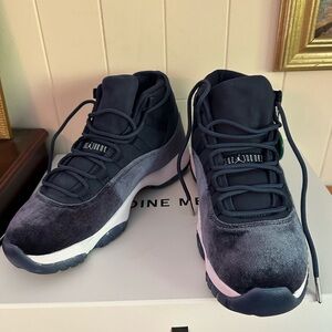 Jordan Midnight Navy/Metallic Silver Sneakers